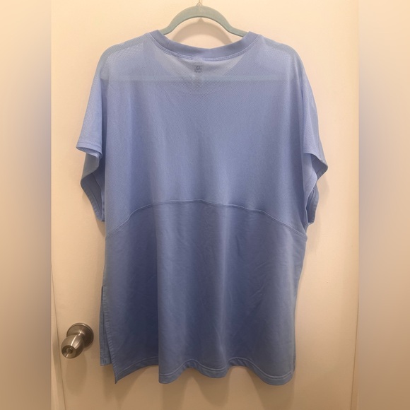 Mono B Sky Blue mesh back, hi-low split side top - Picture 3 of 6